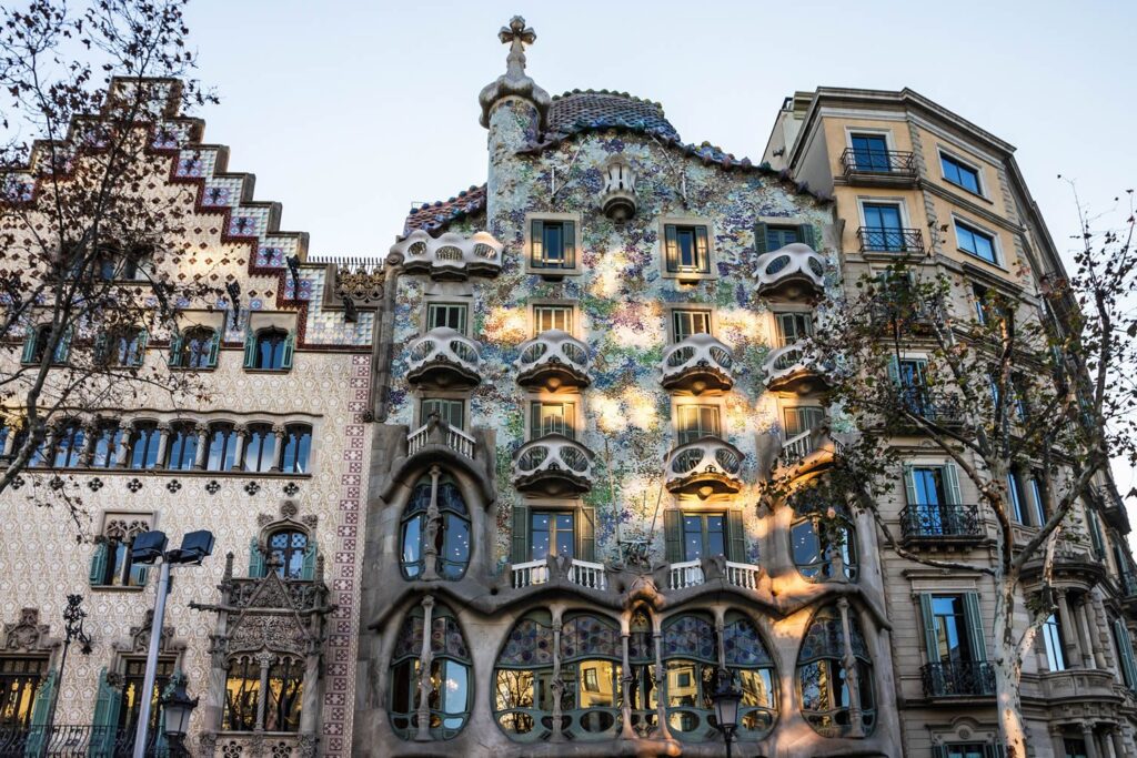  Gaudi-world