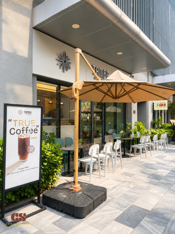 Building exterior photo, Coffee Shop