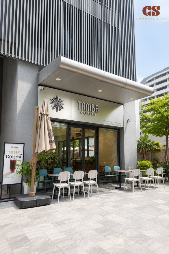 Building exterior photo, Coffee Shop